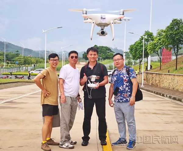 独家探班&rarr;民航无人机航拍技术培训班黄埔一期（图）