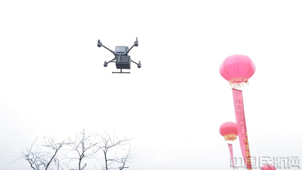 无人机为冰雪旅游热再添一把&ldquo;科技火&rdquo; 开辟低空+文旅新业态