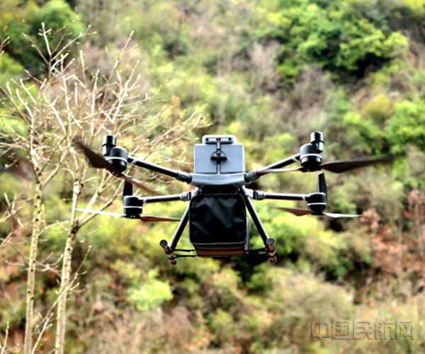 &ldquo;空中快递员&rdquo;来了 联合飞机开辟湖北首条低空运输航线