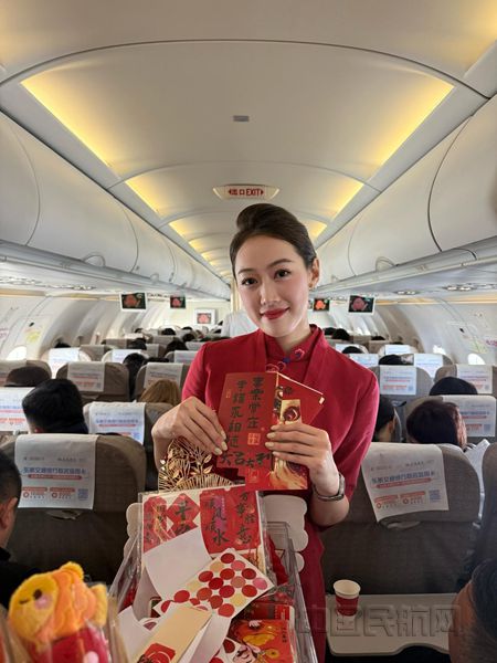 厦门—昆明春节主题航班-东航供图_副本