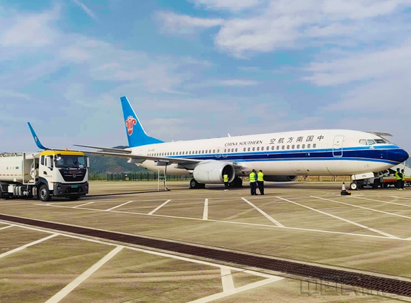 (新闻通稿20260409)南航贵州圆满完成毕节飞雄机场改扩建验证试飞 (4)13